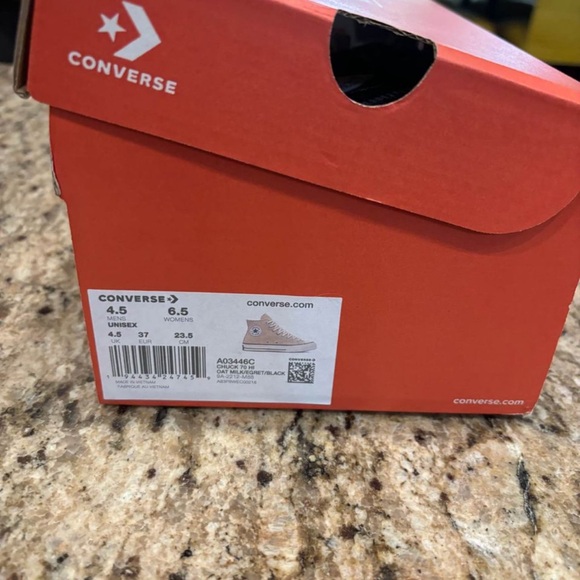 Chuck Taylor Convere - Picture 2 of 4